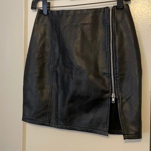Black leather skirt with slit